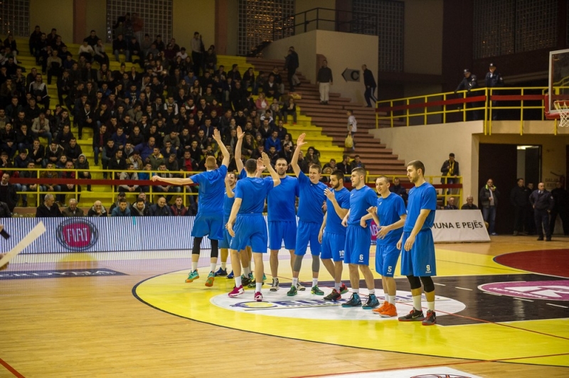 Фотогалерия от победата на Левски 2014 в Пея